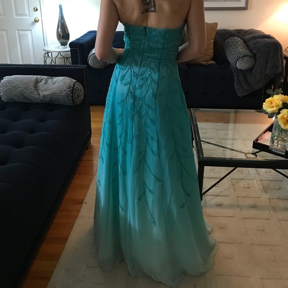 Dress - Picture 2 of 2